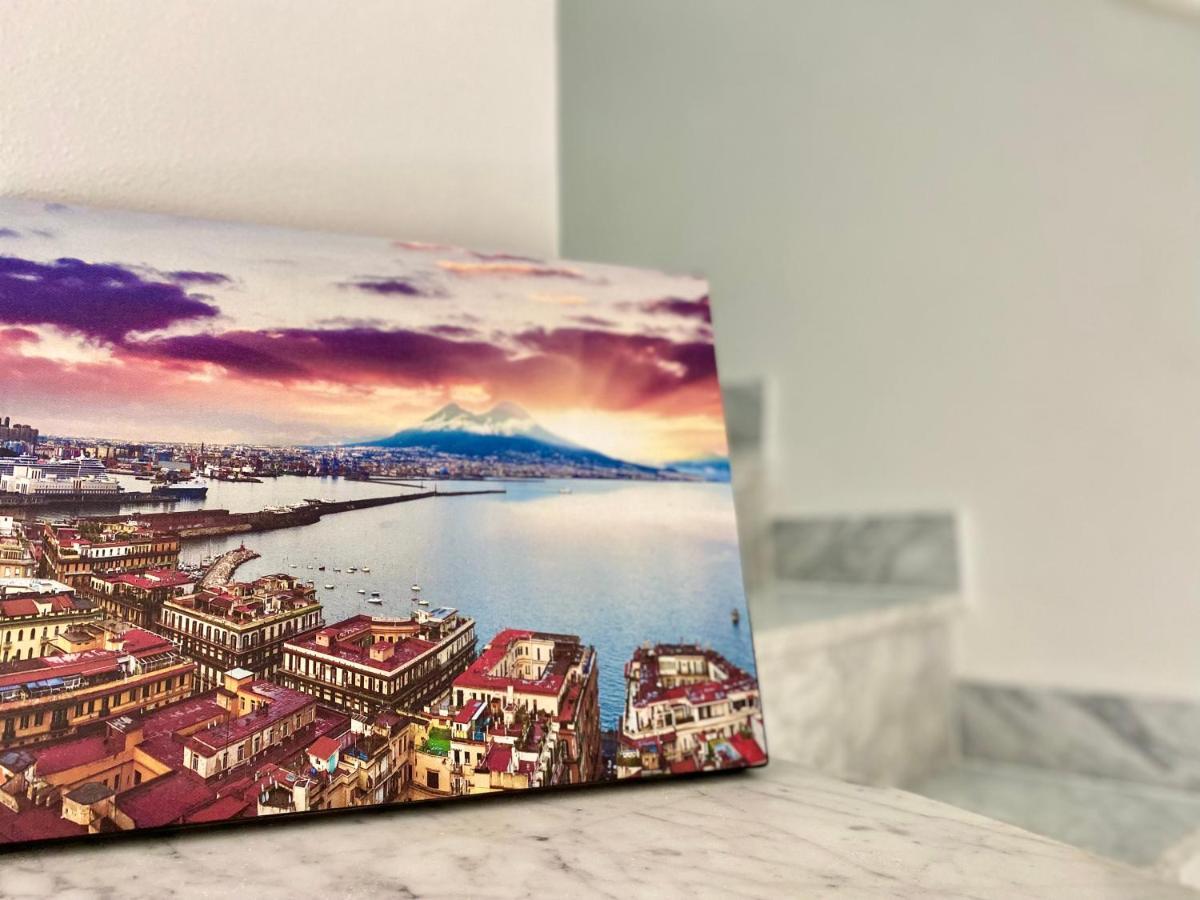 La Casetta Di Marianna Napoli Bagian luar foto